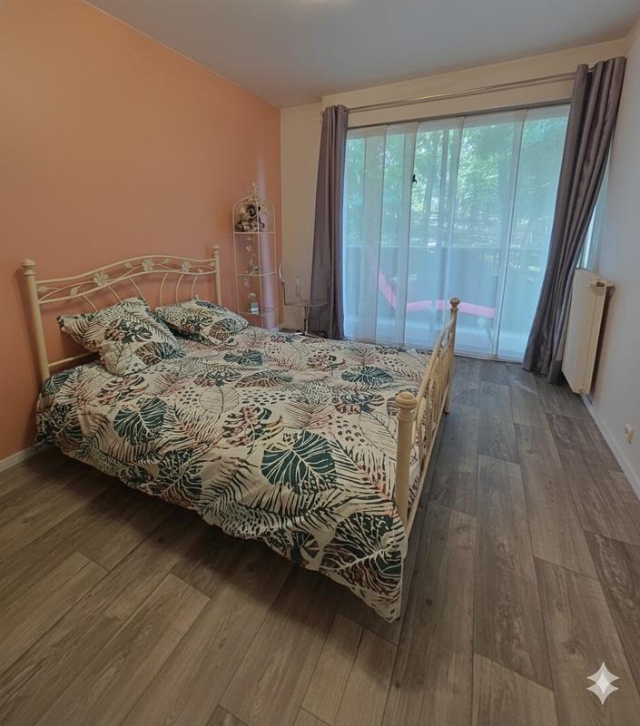 Appartement - 100 m² - 5 pièces