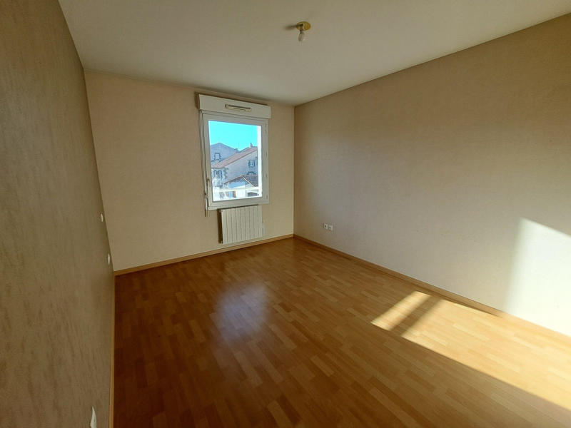 Appartement - 90 m² - 4 pièces