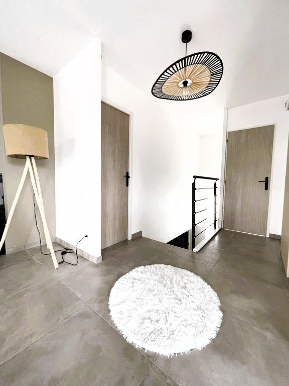 Villa - 107 m² - 5 pièces