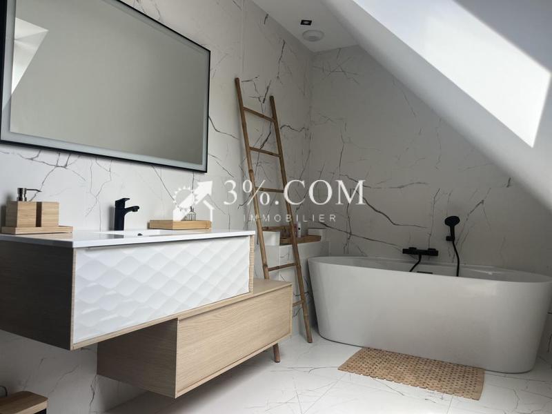 Maison - 120 m² - 6 pièces