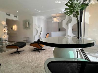 Appartement - 85 m² - 3 pièces