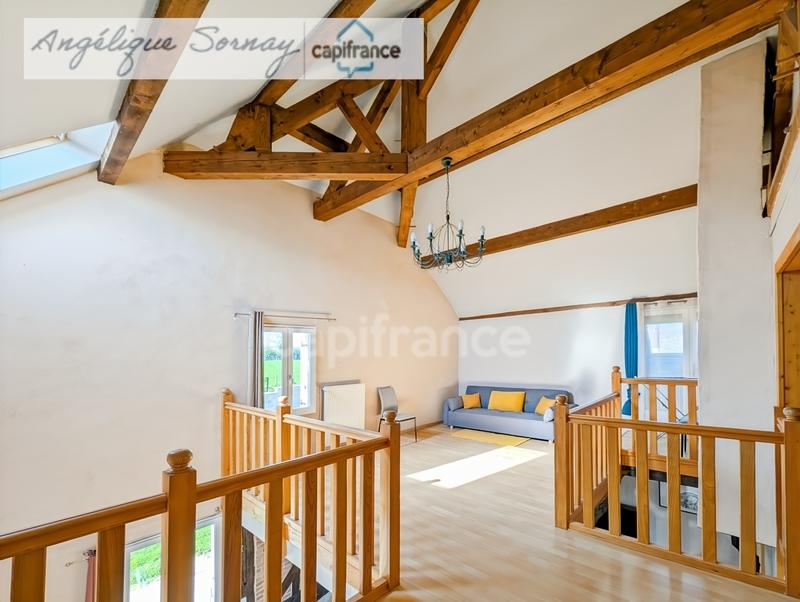 Maison - 270 m² - 9 pièces