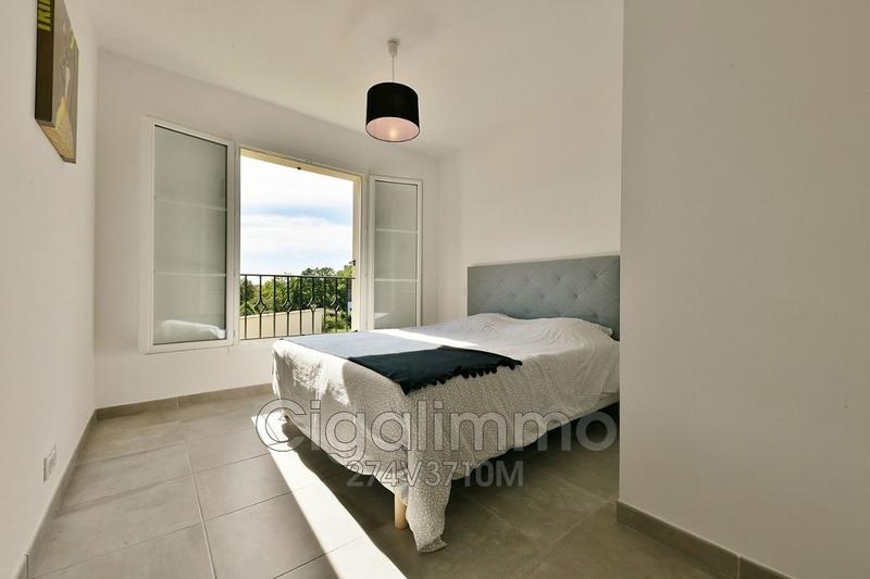 Villa - 238 m² - 10 pièces