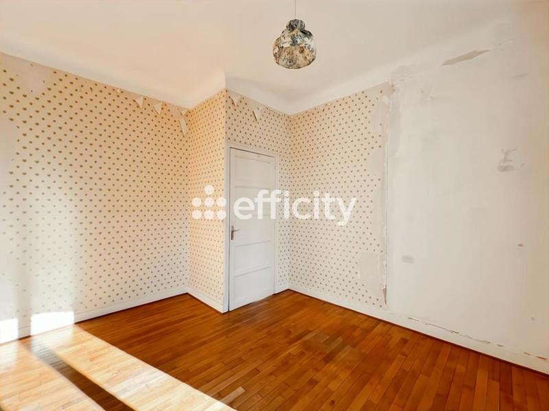 Appartement - 103 m² - 5 pièces