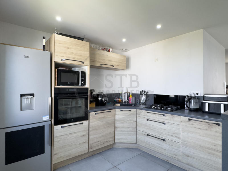 Maison - 80 m² - 3 pièces