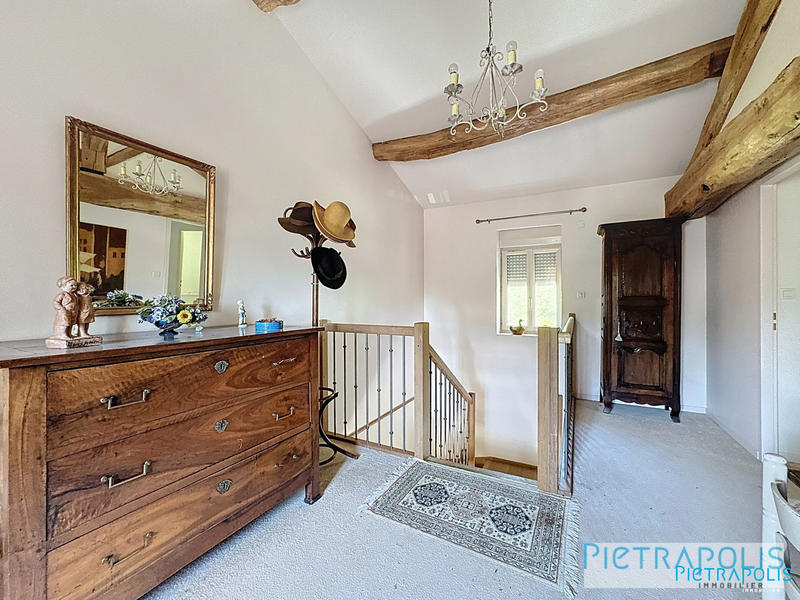 Maison - 320 m² - 7 pièces