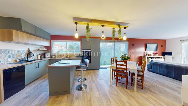 Maison - 149 m² - 7 pièces