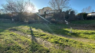 Terrain constructible - 967 m²