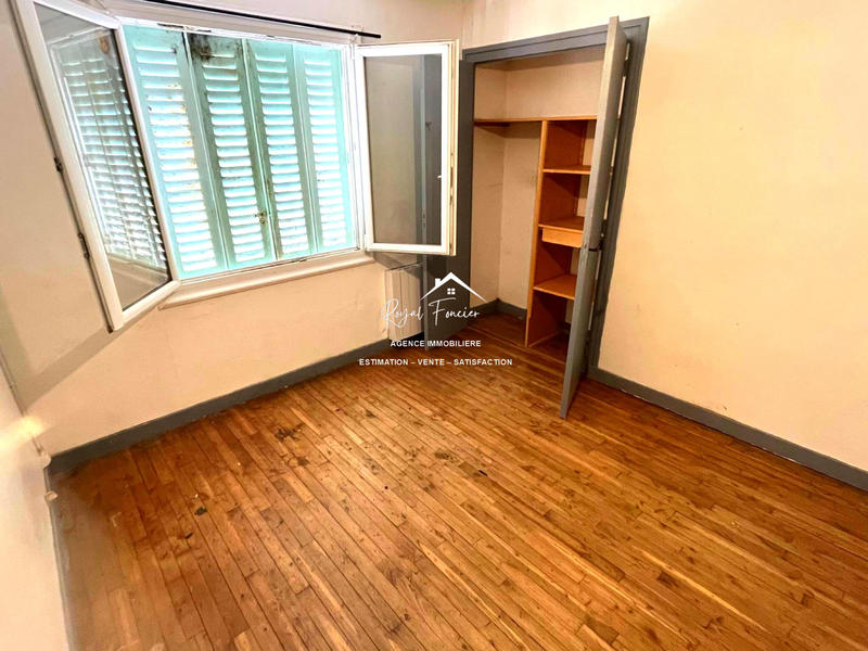 Maison - 96 m² - 5 pièces