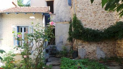 Maison - 110 m² - 4 pièces