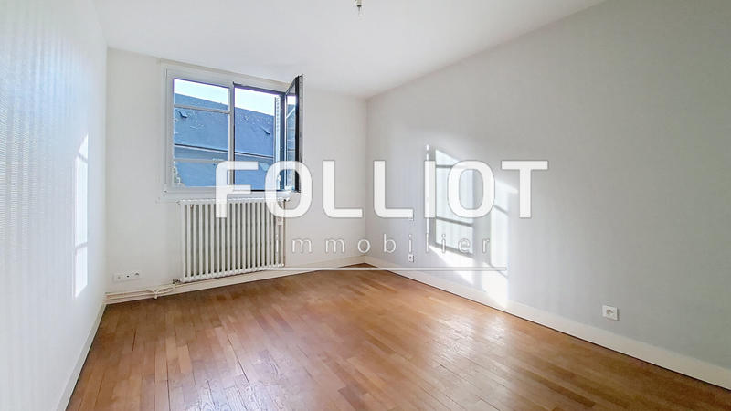 Maison - 92 m² - 5 pièces