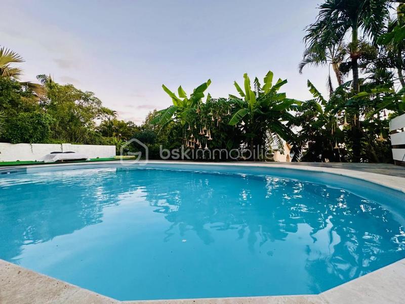 Villa - 185 m² - 8 pièces