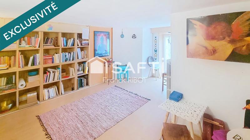 Maison - 205 m² - 7 pièces