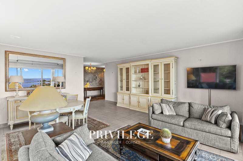 Appartement - 104 m² - 4 pièces