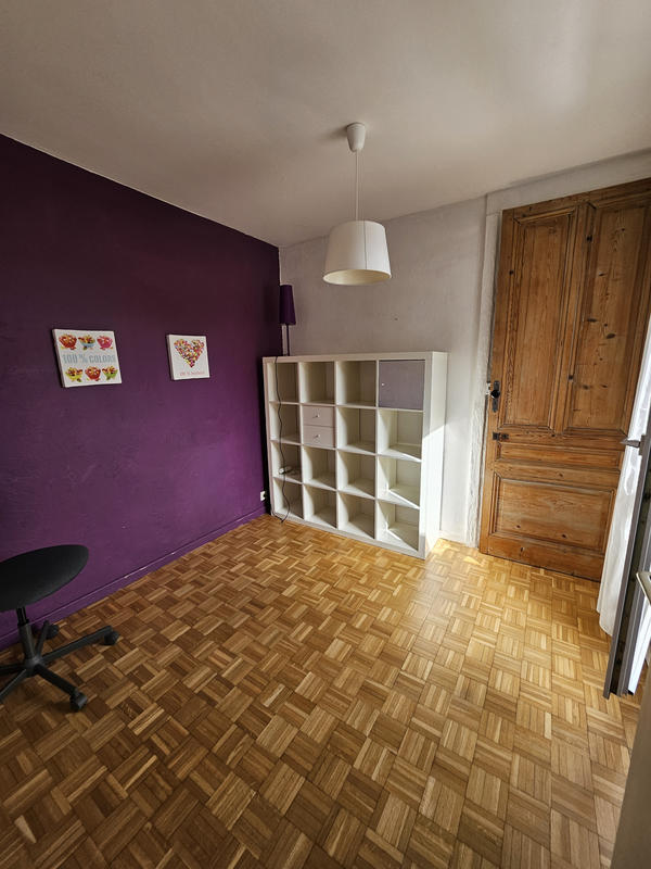 Appartement - 84 m² - 4 pièces