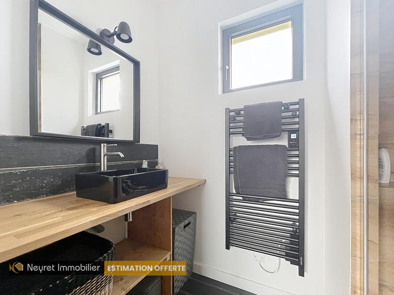 Maison - 150 m² - 5 pièces