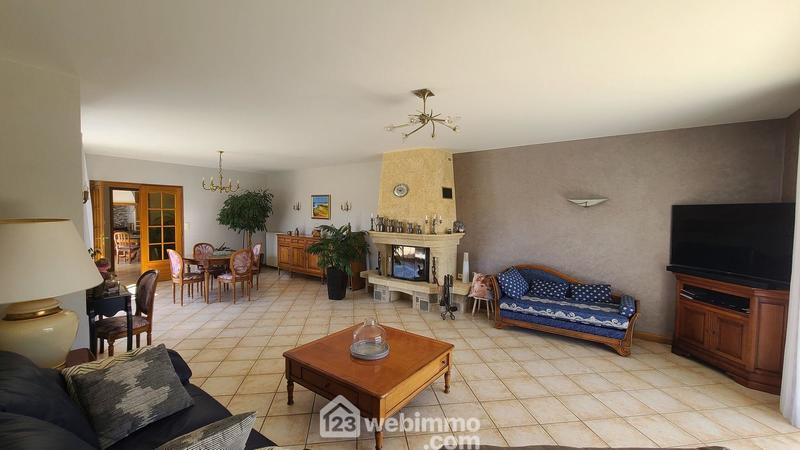 Villa - 199 m² - 7 pièces