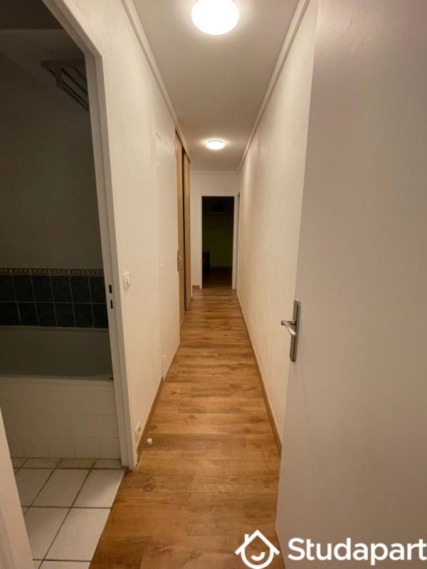 Chambre - 9 m² - 1 pièce