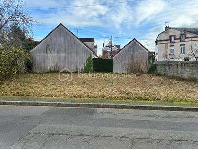 Terrain constructible - 334 m²