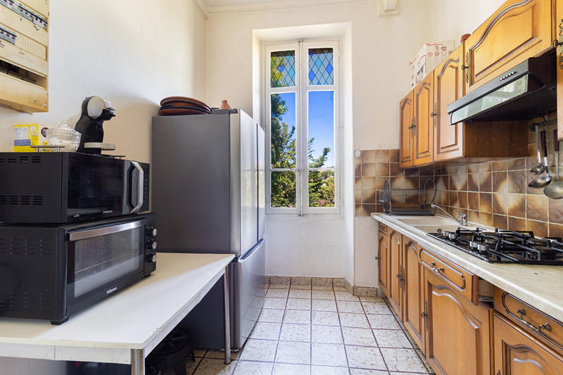 Maison - 220 m² - 6 pièces