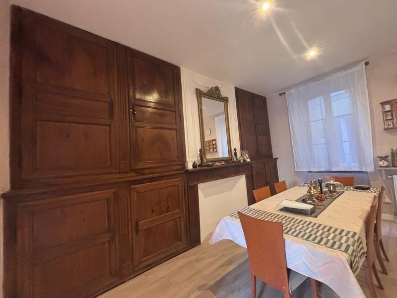 Appartement - 105 m² - 5 pièces