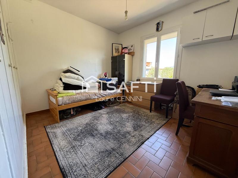 Maison - 220 m² - 7 pièces