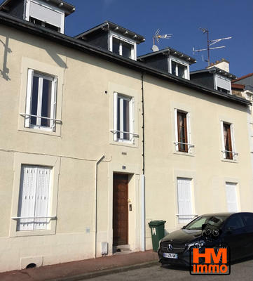 Immeuble - 240 m² - 10 pièces