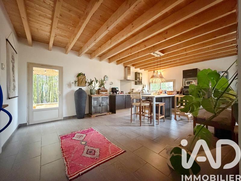 Maison - 217 m² - 6 pièces