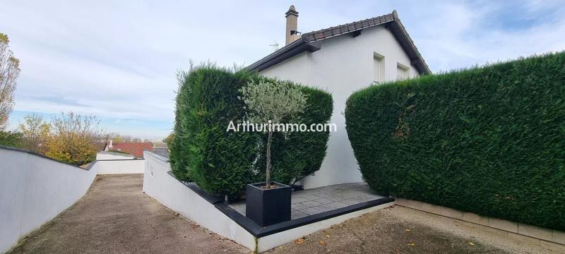 Maison - 210 m² - 7 pièces