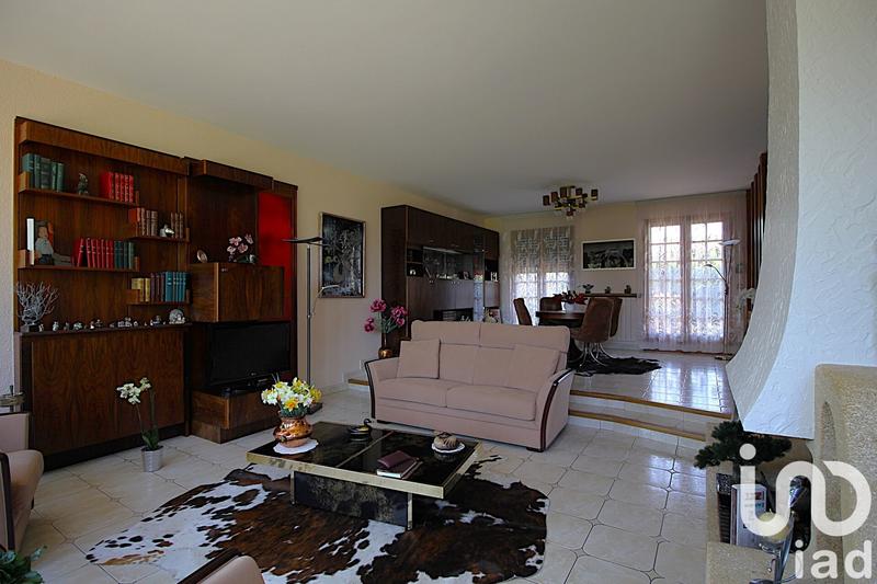 Maison - 185 m² - 7 pièces