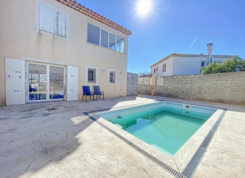 Villa - 185 m² - 8 pièces