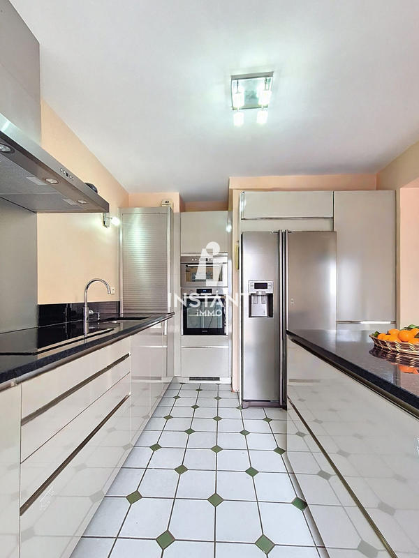 Duplex - 135 m² - 6 pièces