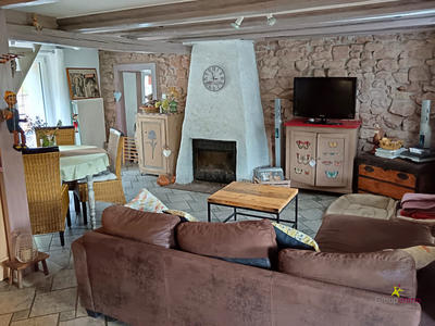 Maison - 90 m² - 3 pièces