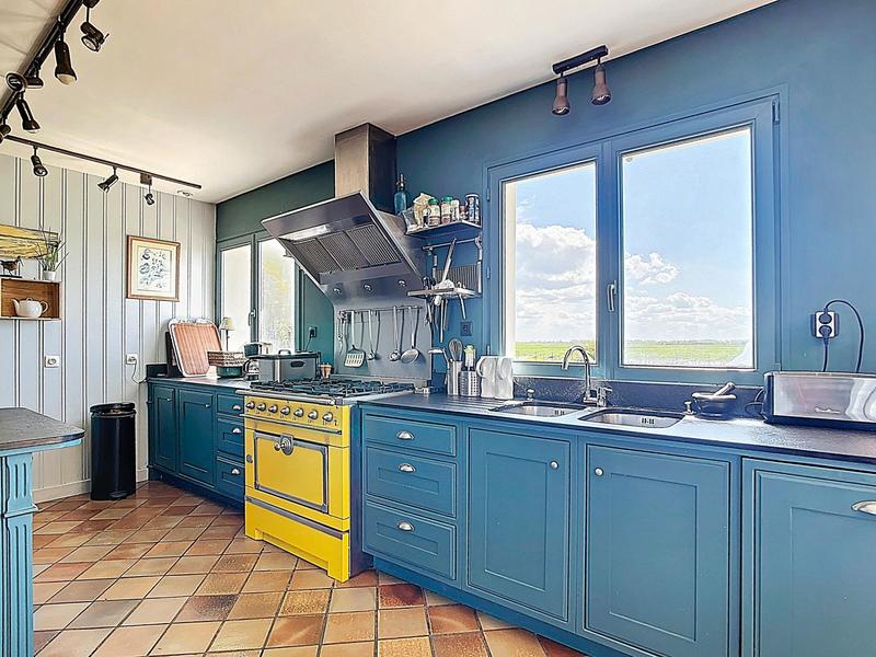 Maison - 266 m² - 8 pièces