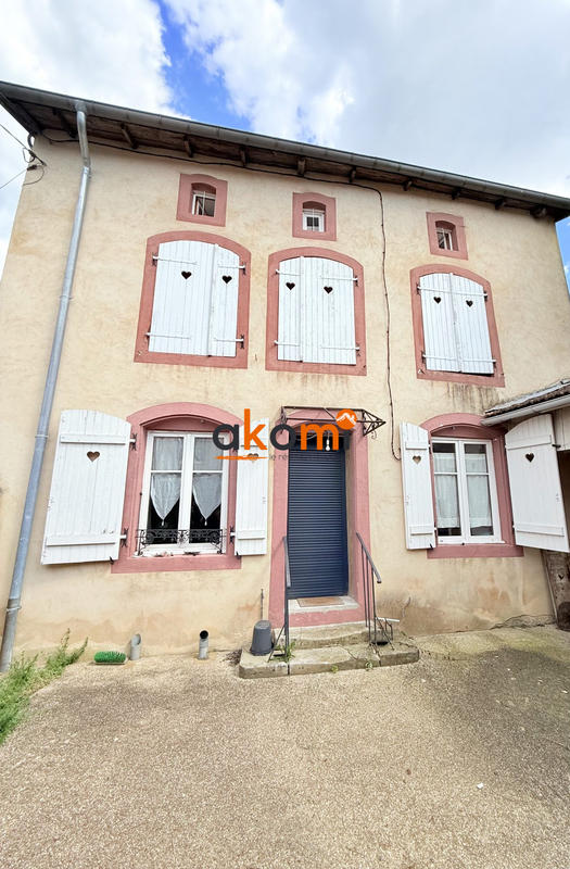 Maison - 190 m² - 8 pièces