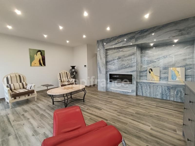 Maison d'architecte - 376 m² - 11 pièces