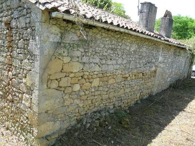 Maison en pierre - 90 m² - 4 pièces