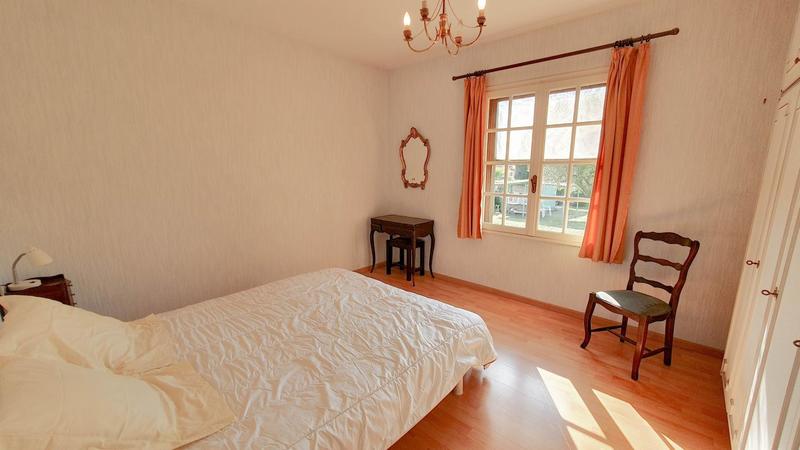 Villa - 245 m² - 7 pièces