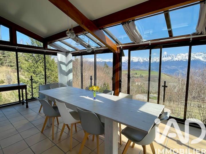 Maison - 138 m² - 6 pièces