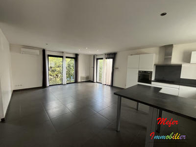 Maison - 104 m² - 4 pièces