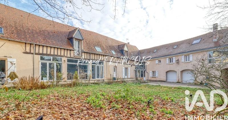 Maison - 376 m² - 9 pièces