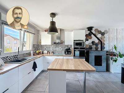 Maison - 91 m² - 6 pièces