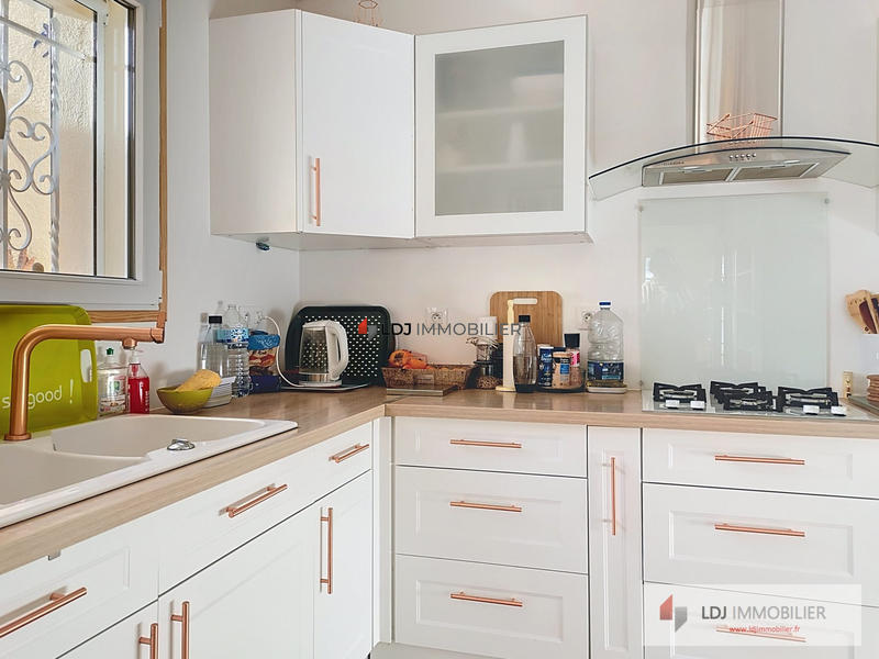 Maison - 95 m² - 4 pièces