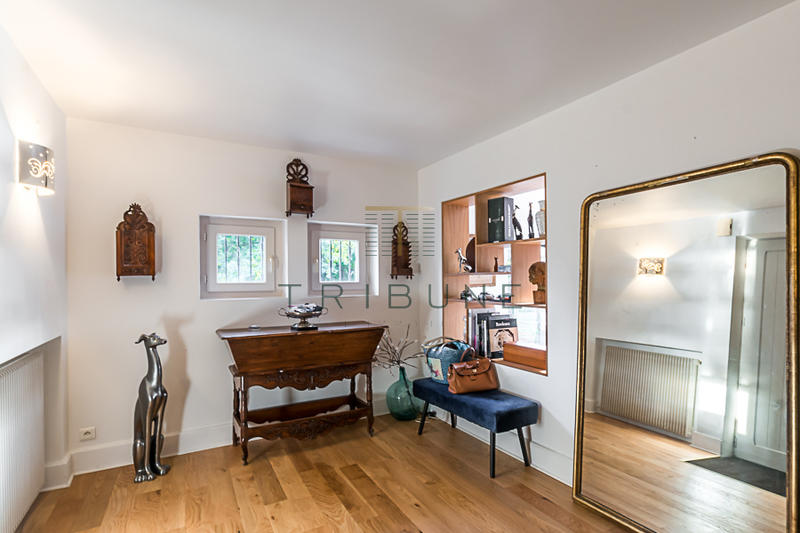 Maison - 225 m² - 6 pièces