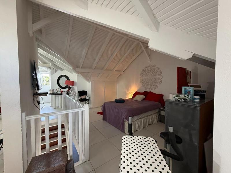 Appartement - 85 m² - 4 pièces