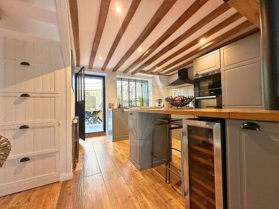 Maison - 163 m² - 7 pièces