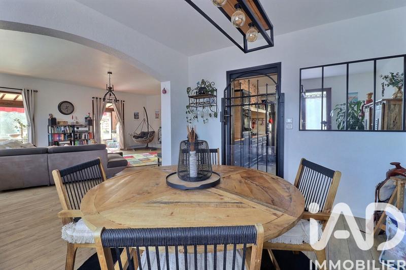 Maison - 287 m² - 8 pièces