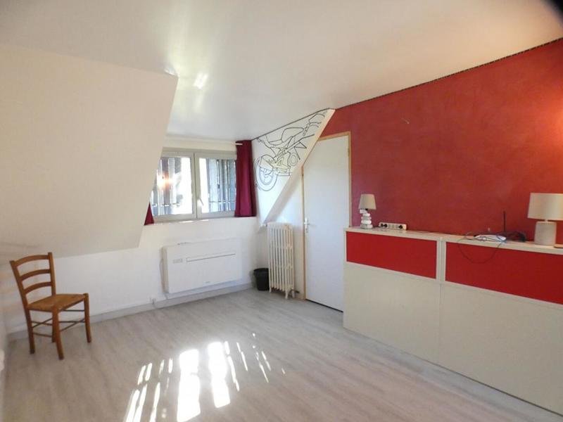 Maison - 260 m² - 12 pièces