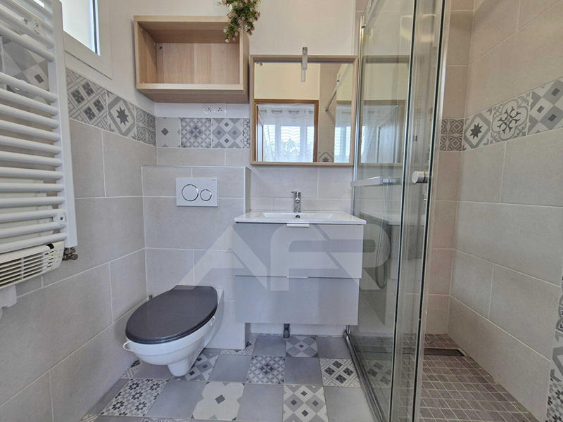 Maison - 160 m² - 8 pièces