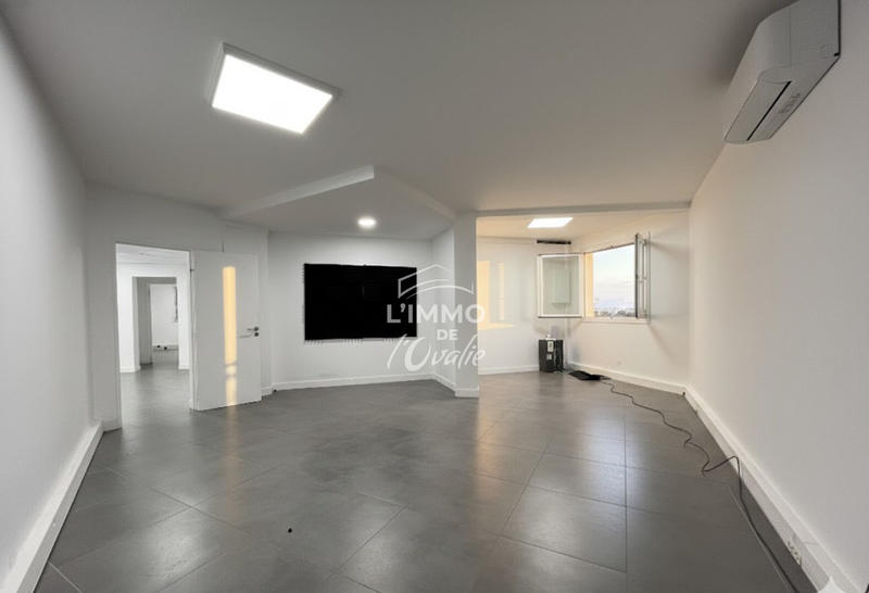 Bureau - 230 m²